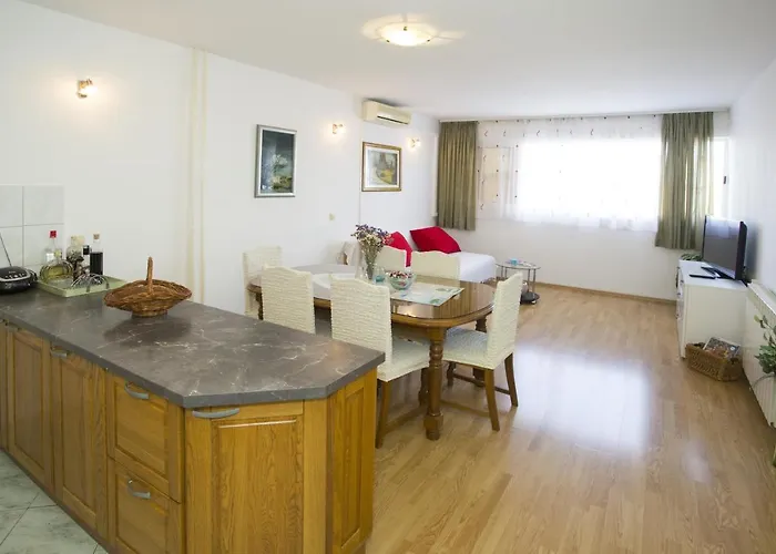 Apartamento With Wifi - 13794 Split